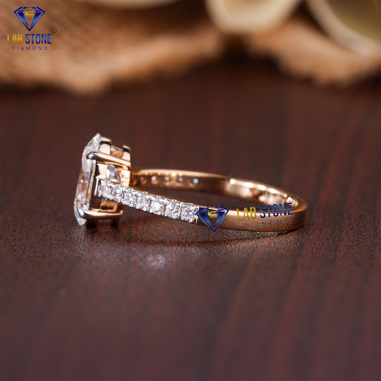 1.95 TDW Oval & Round Cut Diamond Women’s Engagement Ring