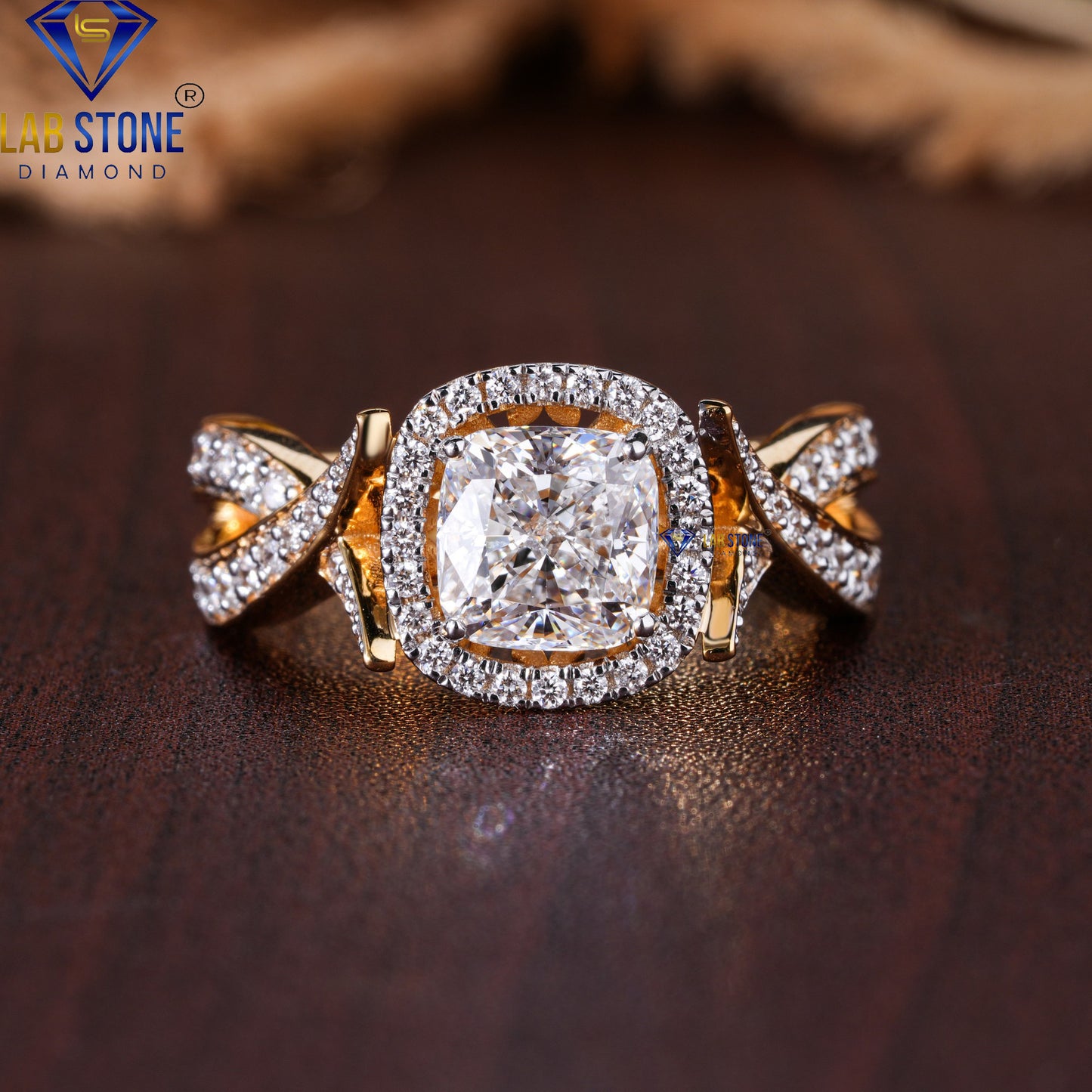 2.154 TDW Cushion & Round Cut Diamond Women's Engagement Ring