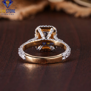 3.08 TDW Emerald & Round Cut Diamond Women's Halo Ring