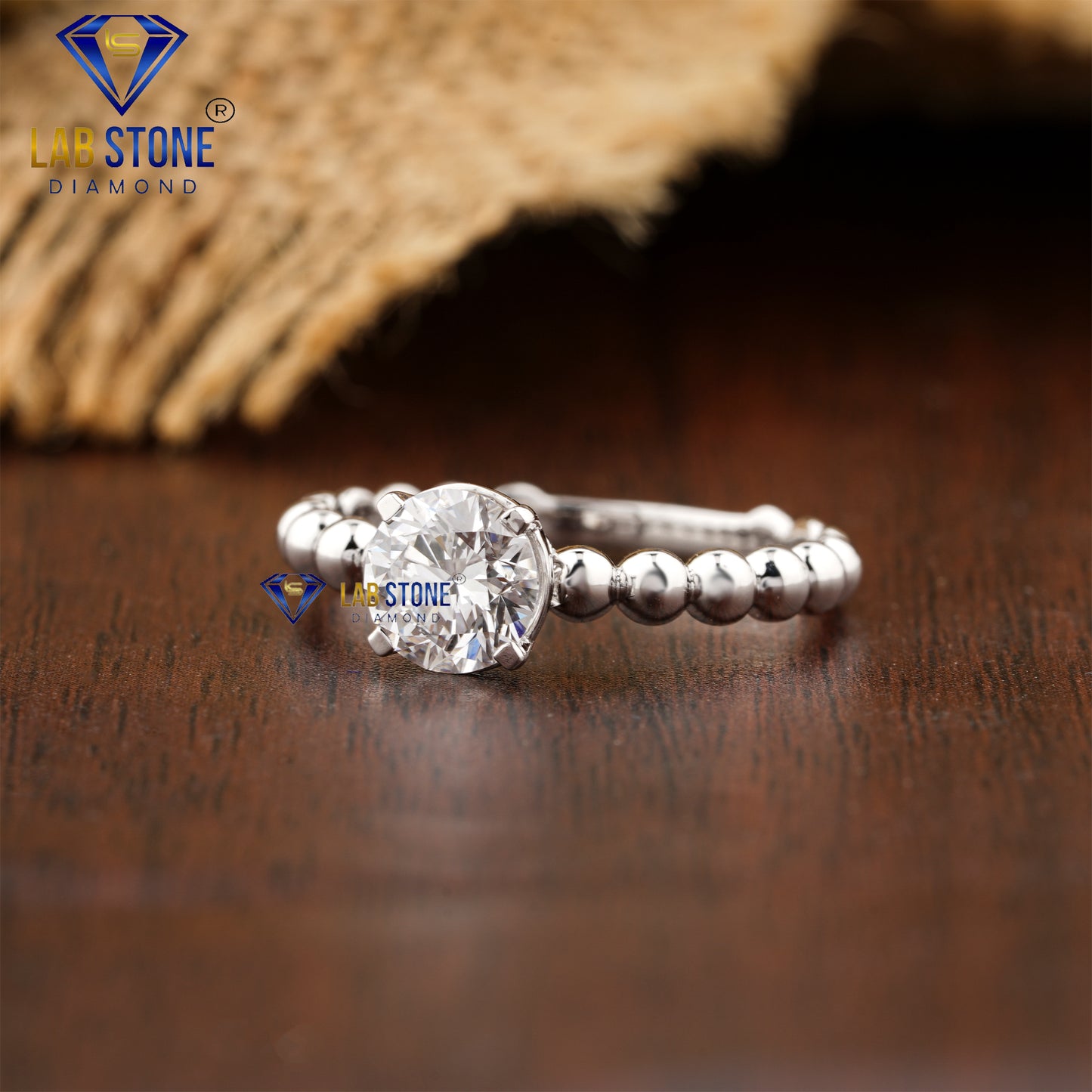 0.98 TDW Round Cut Diamond Women’s Solitaire Ring