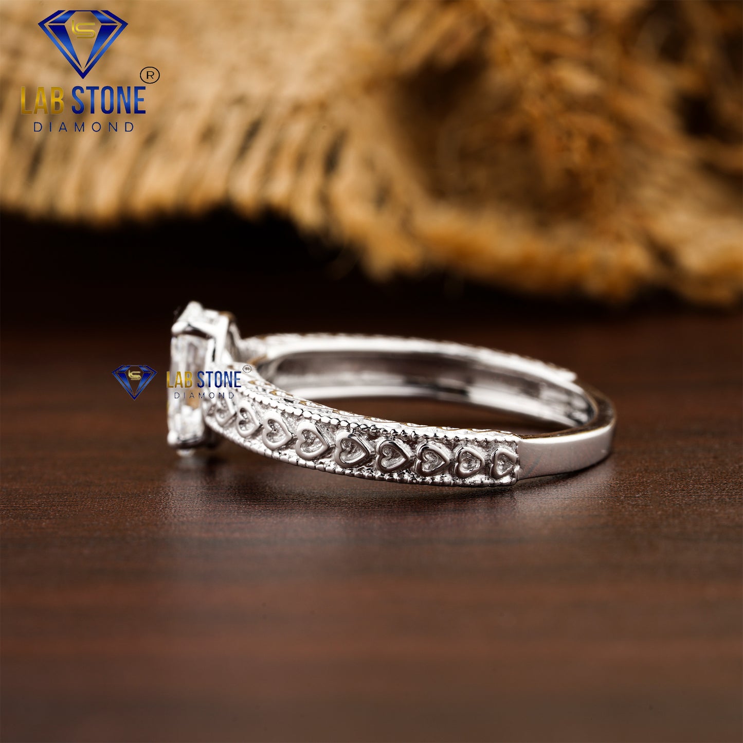 1.06 Oval Cut Women's Solitaire Diamond Ring