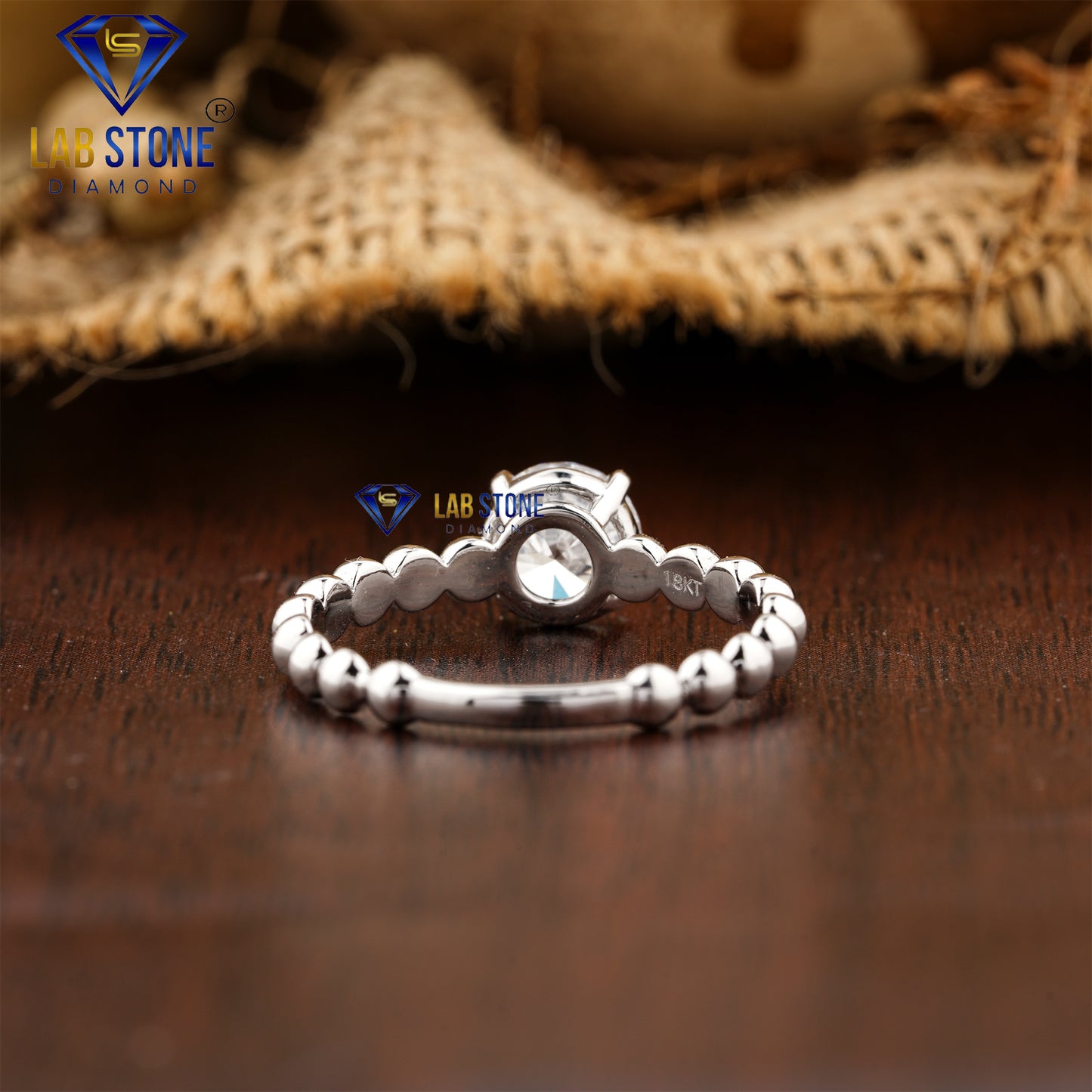 0.98 TDW Round Cut Diamond Women’s Solitaire Ring