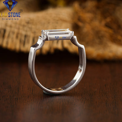 0.60 TDW Baguette Cut Diamond Women’s Solitaire Ring