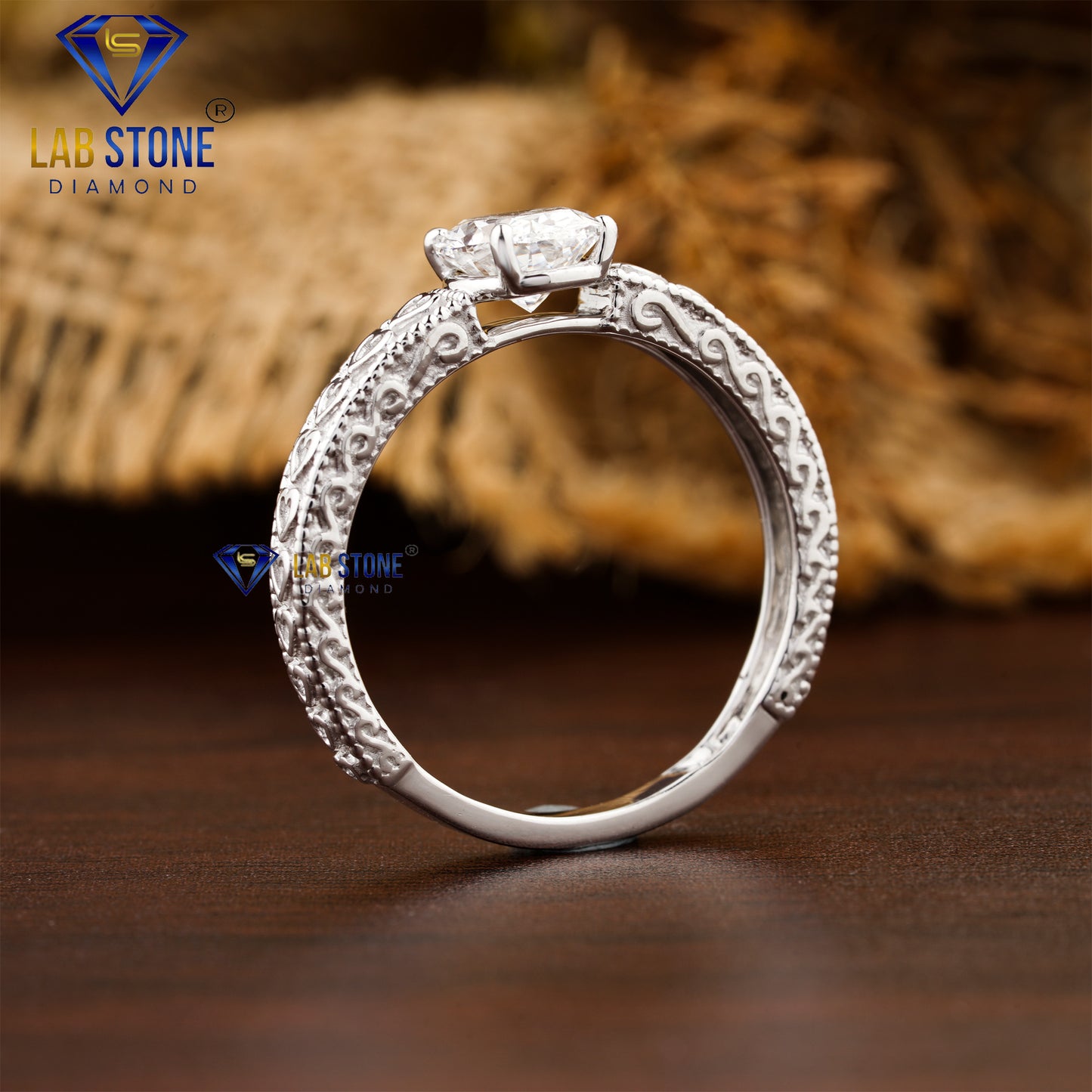 1.06 Oval Cut Women's Solitaire Diamond Ring