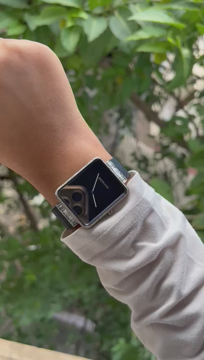 2.31 CT TDW Round and Baguette Cut men's watch